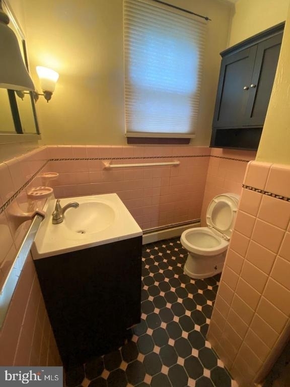 1002 Windsor Avenue - Photo 4