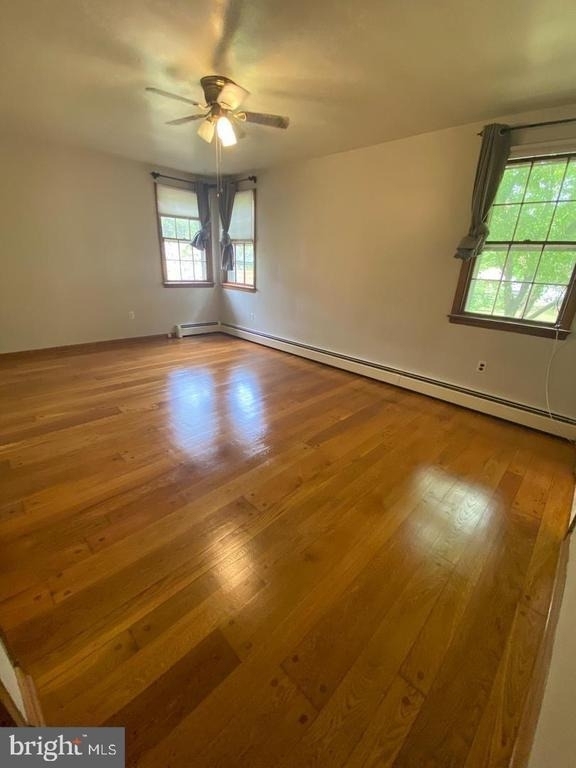 1002 Windsor Avenue - Photo 9