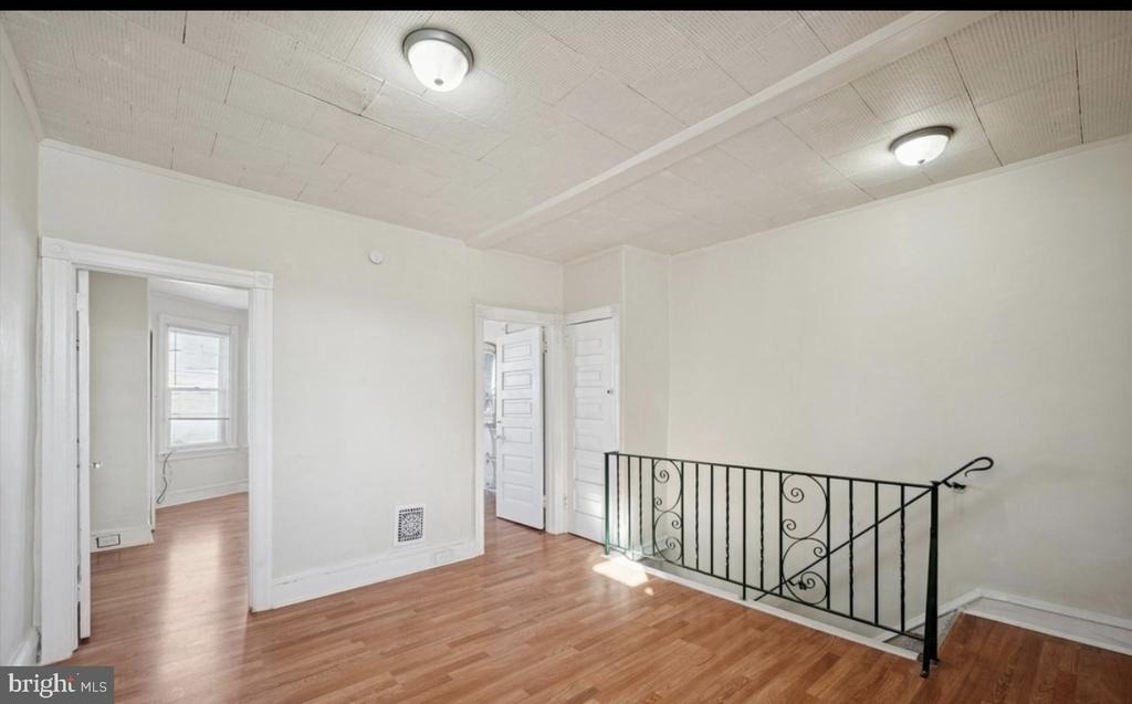 77 N Keystone Avenue - Photo 9