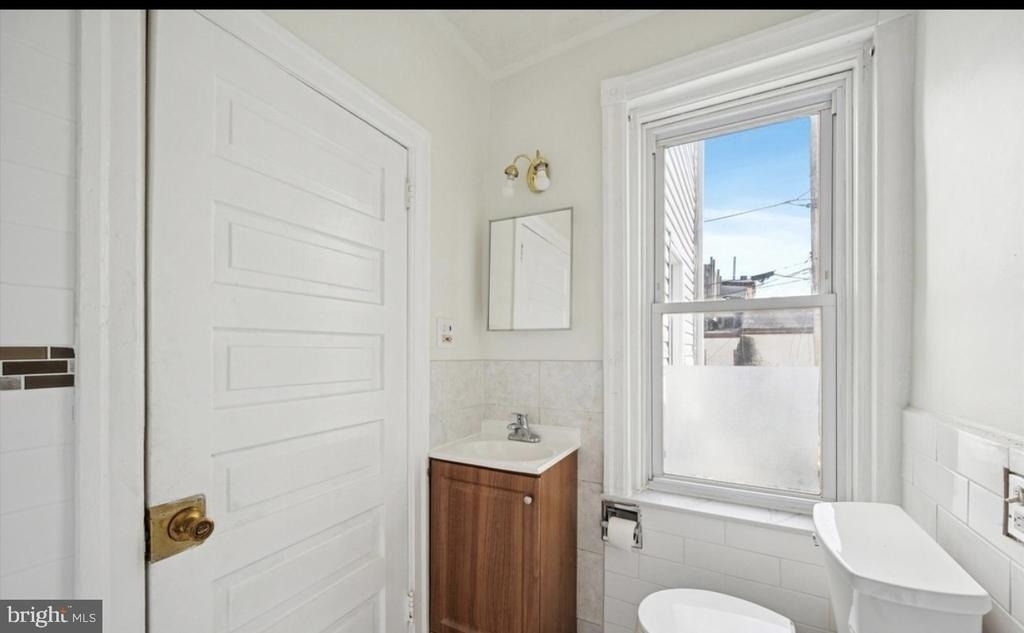 77 N Keystone Avenue - Photo 6