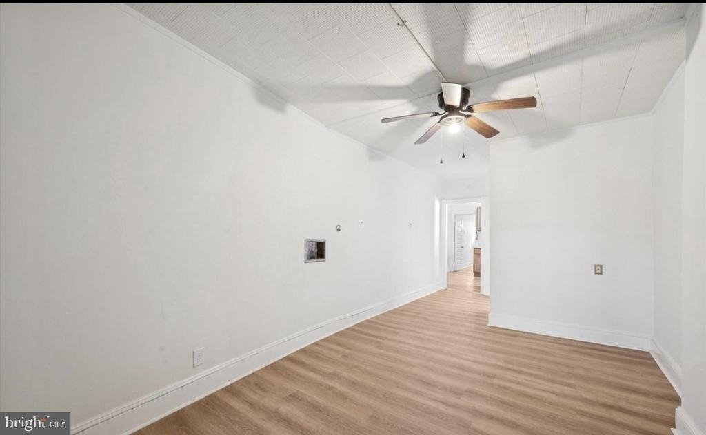 77 N Keystone Avenue - Photo 2