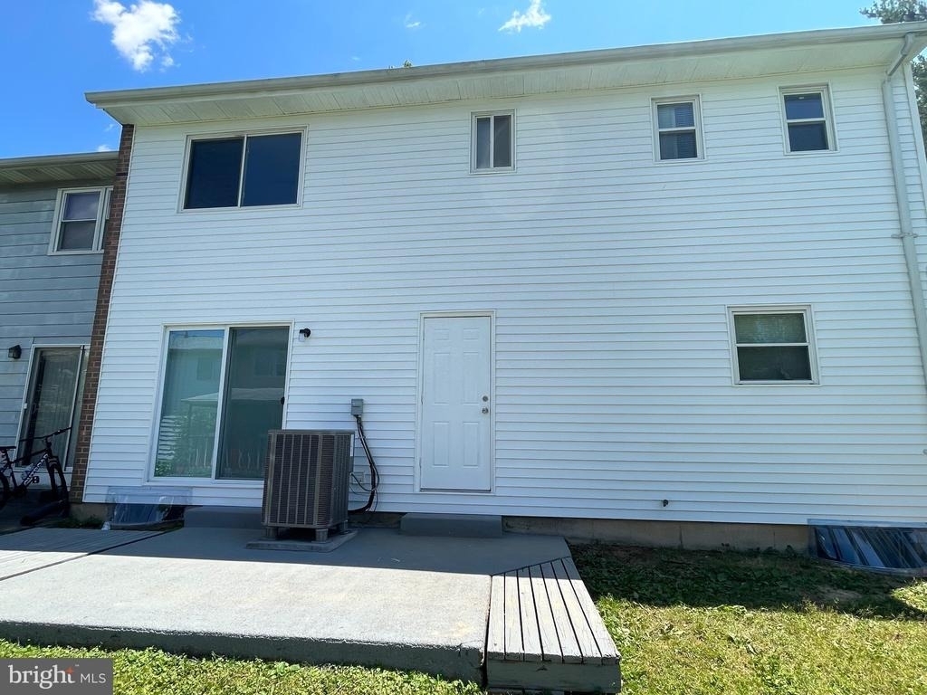 1933 Juniper Lane - Photo 16