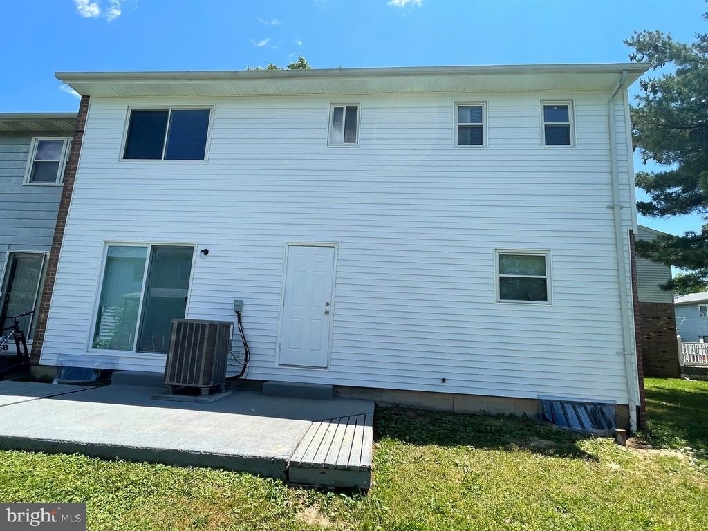 1933 Juniper Lane - Photo 15