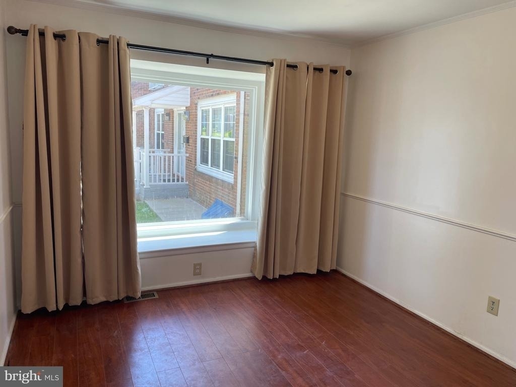 1933 Juniper Lane - Photo 18