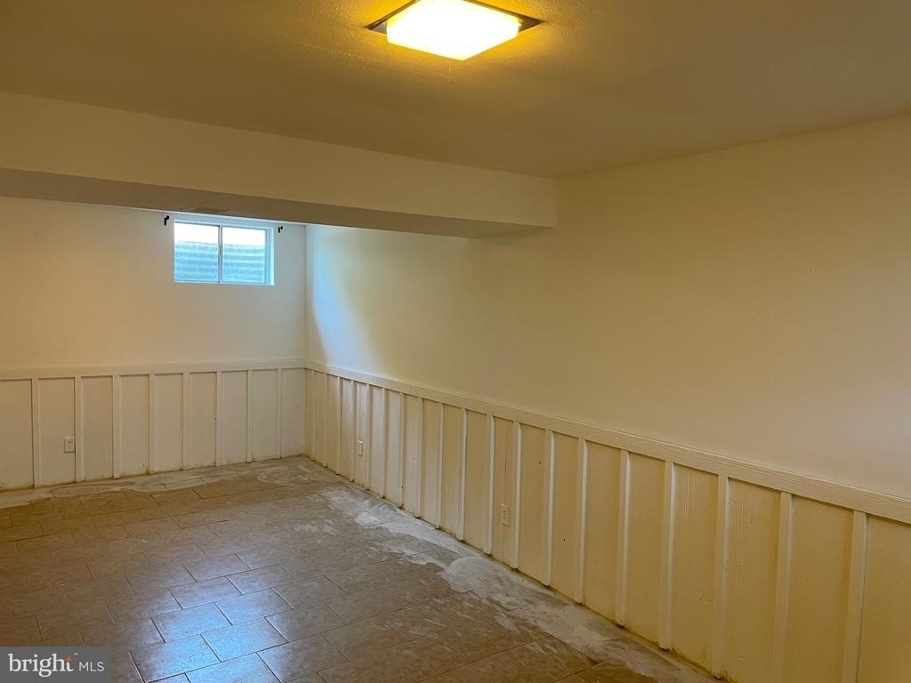 1933 Juniper Lane - Photo 32