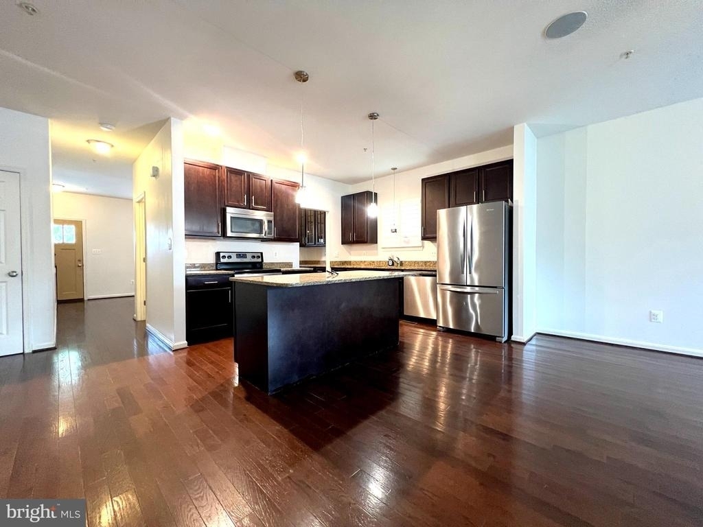 312 Breeding Boulevard - Photo 9