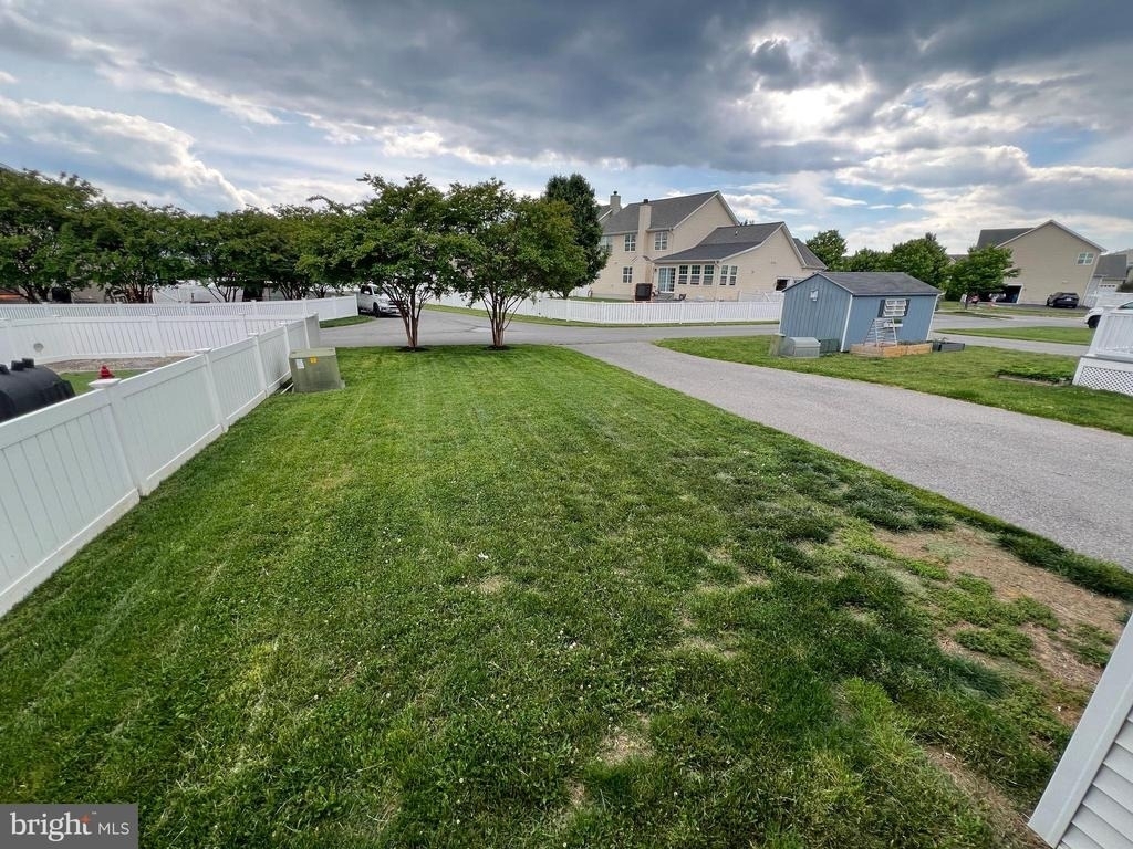 312 Breeding Boulevard - Photo 24