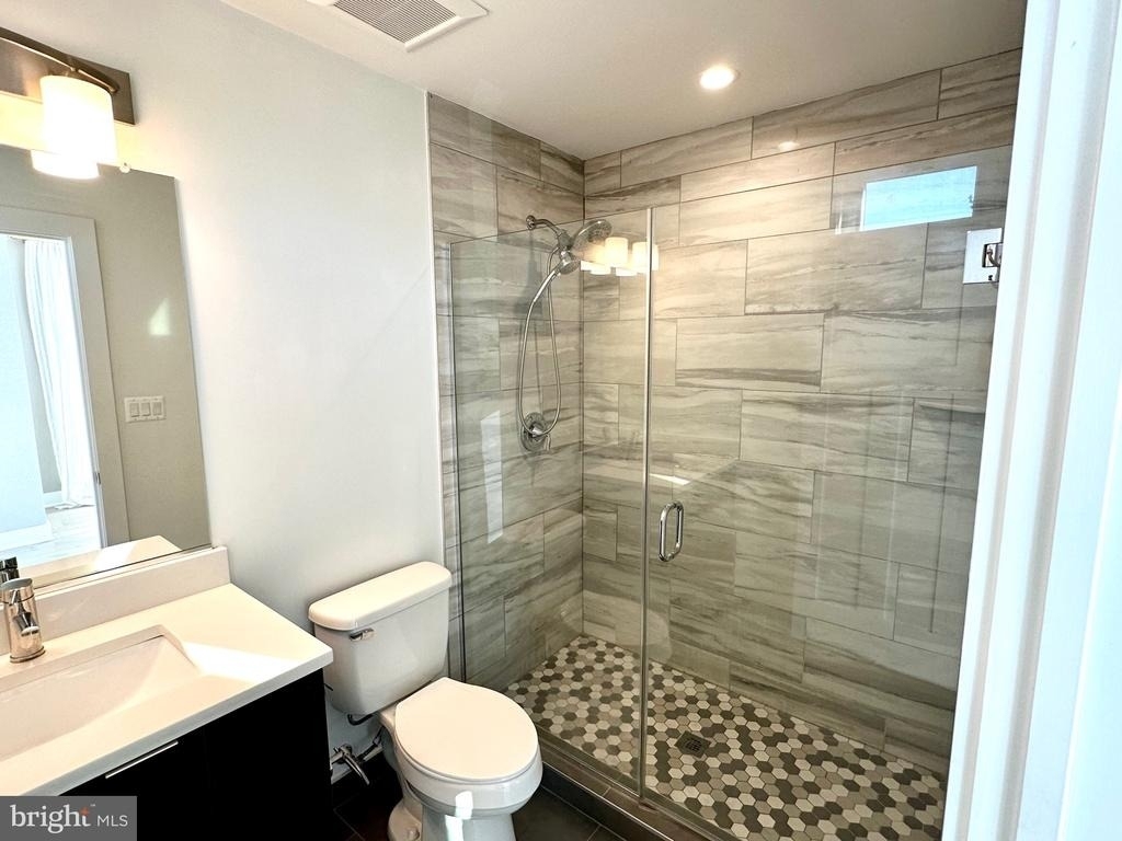 2900 12th Street Ne - Photo 9