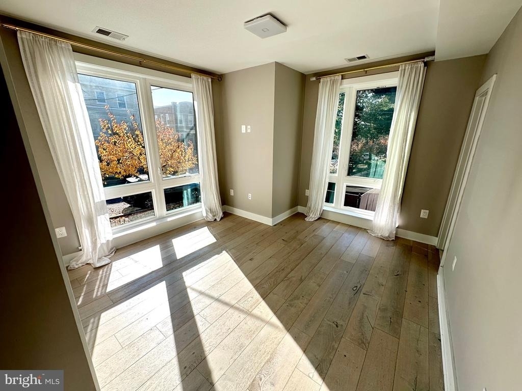 2900 12th Street Ne - Photo 7