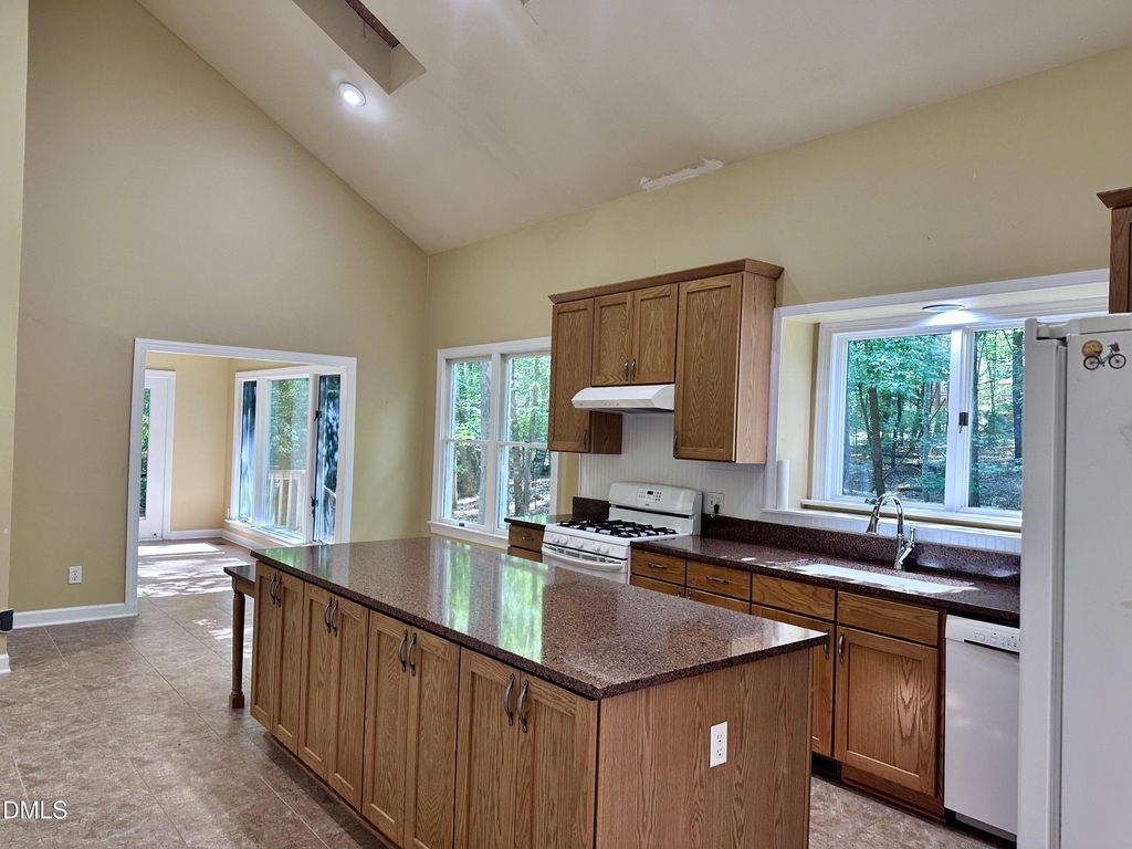 628 Spindlewood - Photo 6