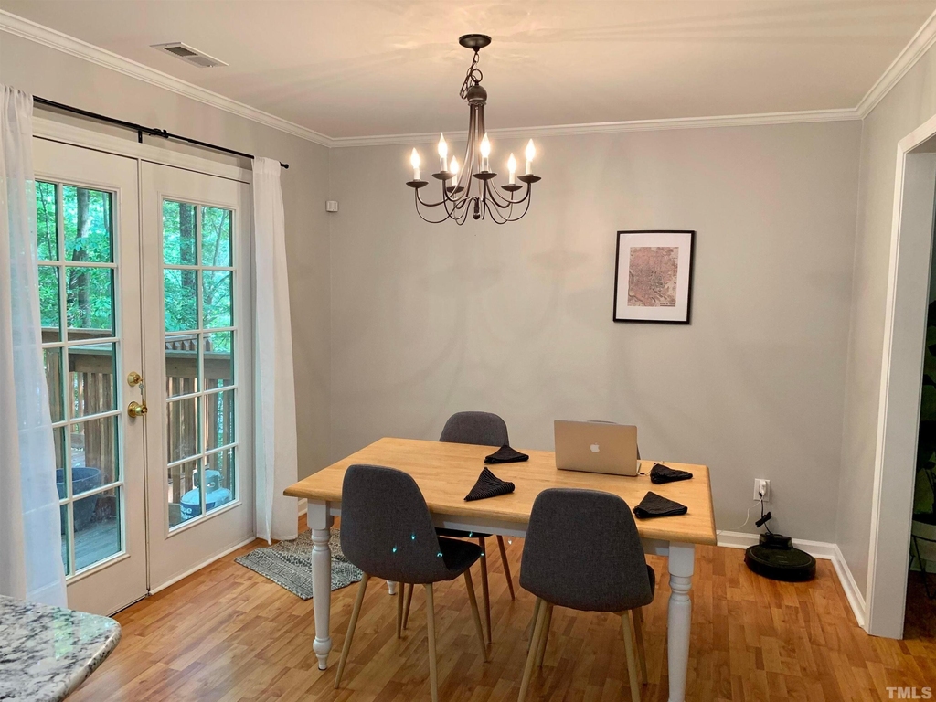 102 Chevron Circle - Photo 4