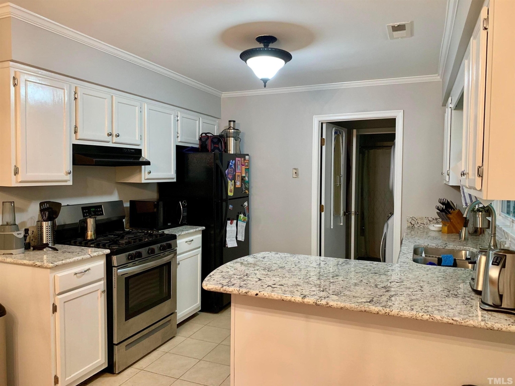 102 Chevron Circle - Photo 2