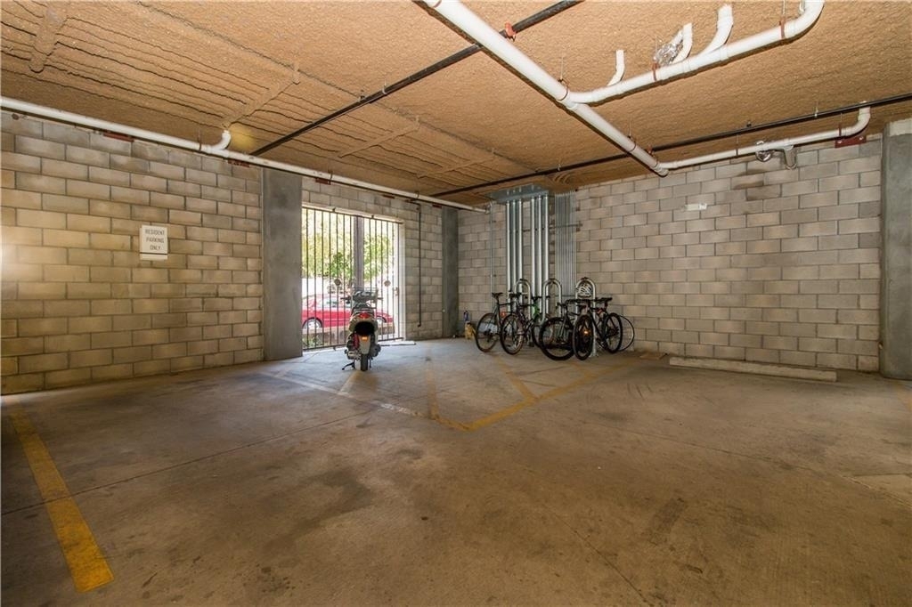 1401 E East 4th St - Photo 11