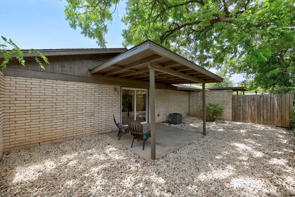 8600 Hathaway Dr - Photo 15