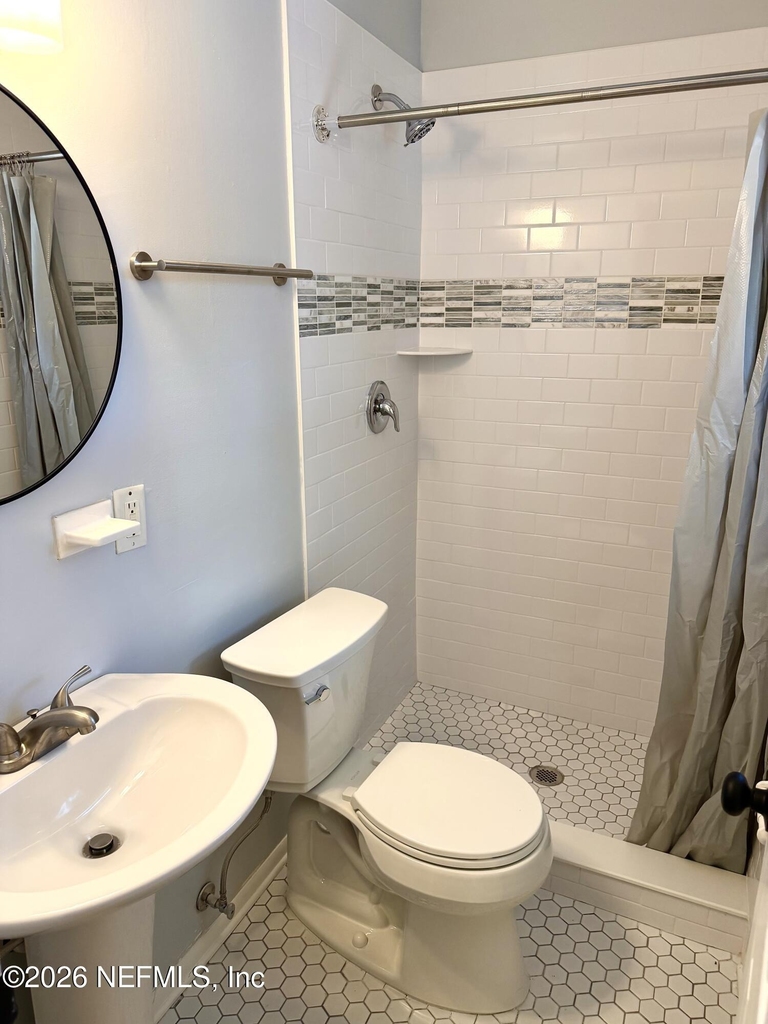 2909 Lauderdale Drive E - Photo 9