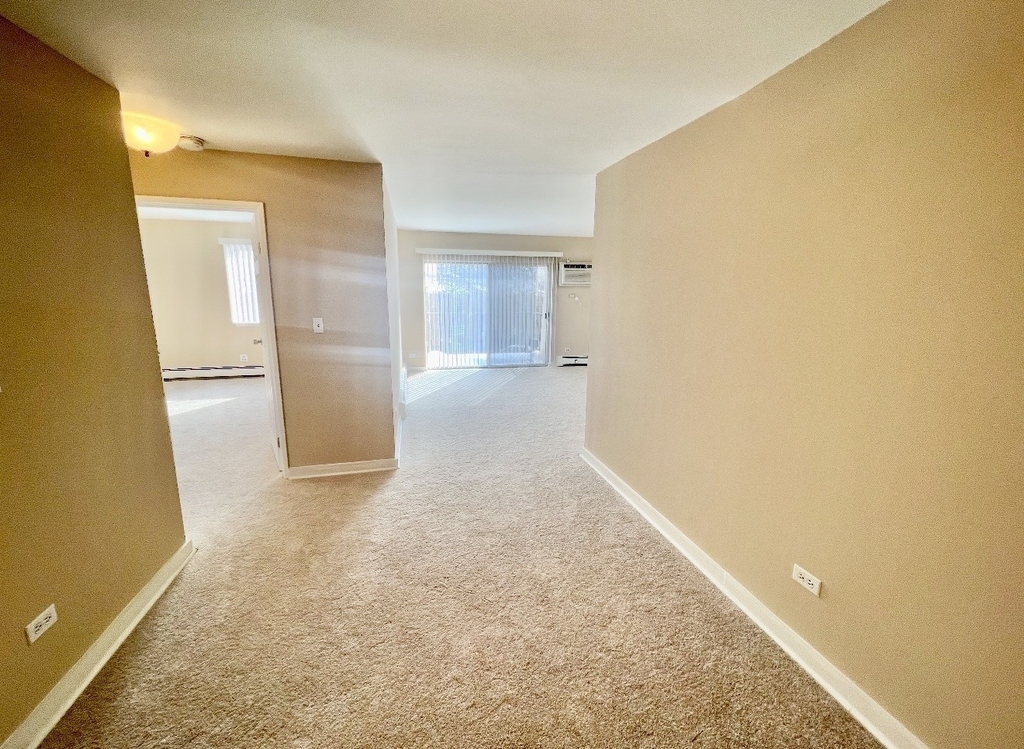 1461 N Winslowe Drive - Photo 10