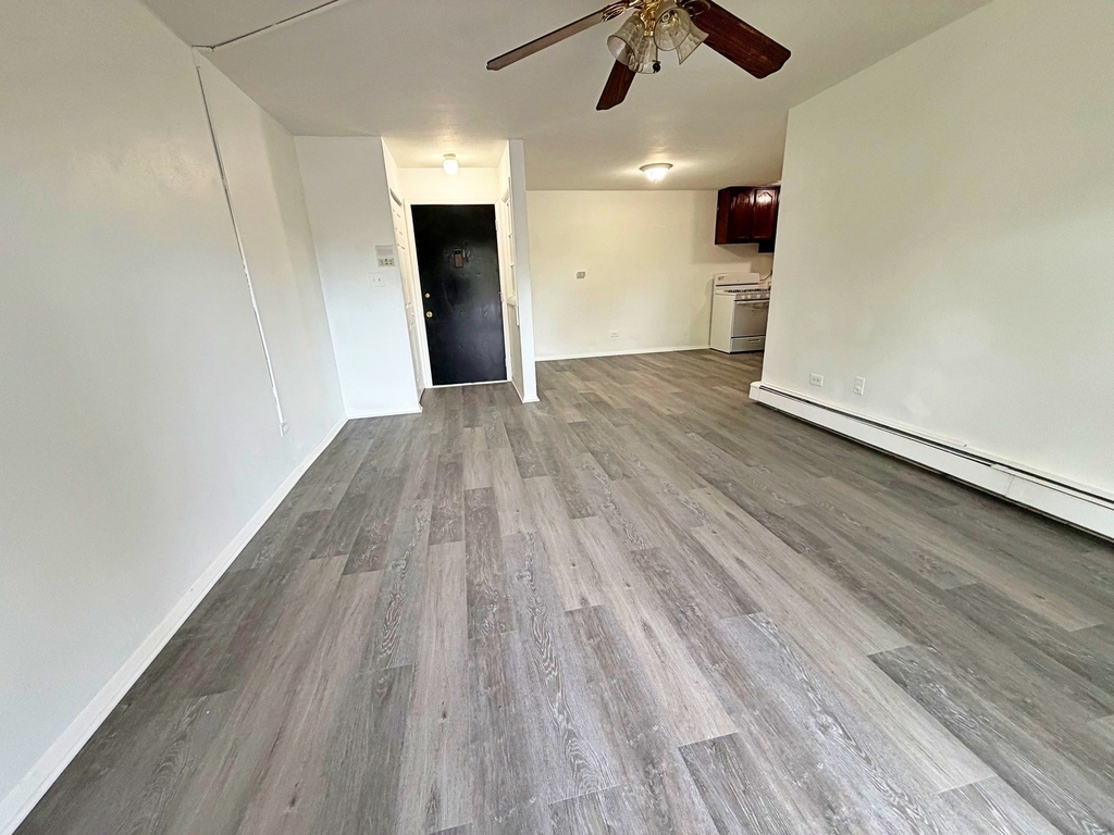 841 Blossom Lane - Photo 2