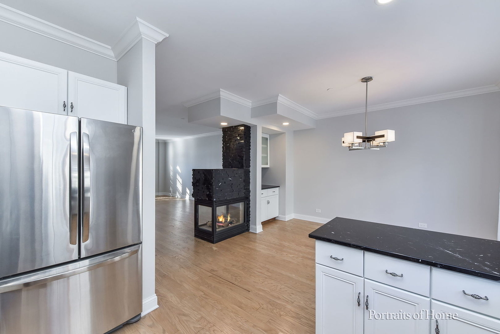 850 Shandrew Drive - Photo 8
