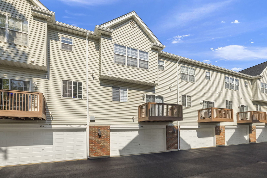 850 Shandrew Drive - Photo 28