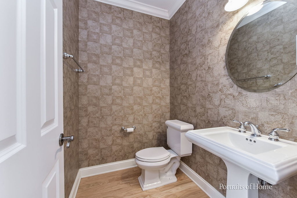 850 Shandrew Drive - Photo 13