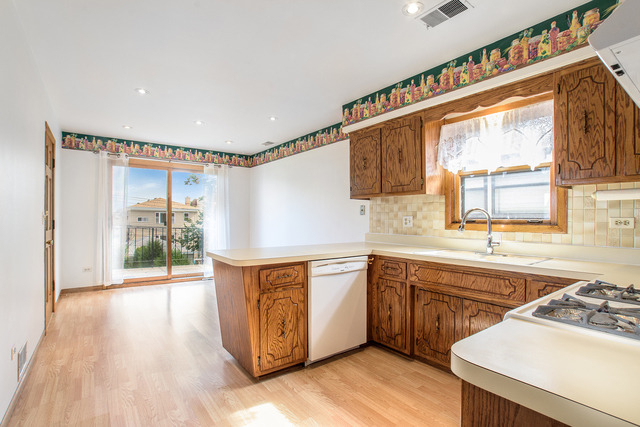 6120 W Eastwood Avenue - Photo 4