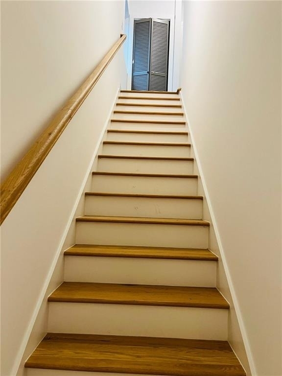 1445 Walker Pl Se - Photo 4