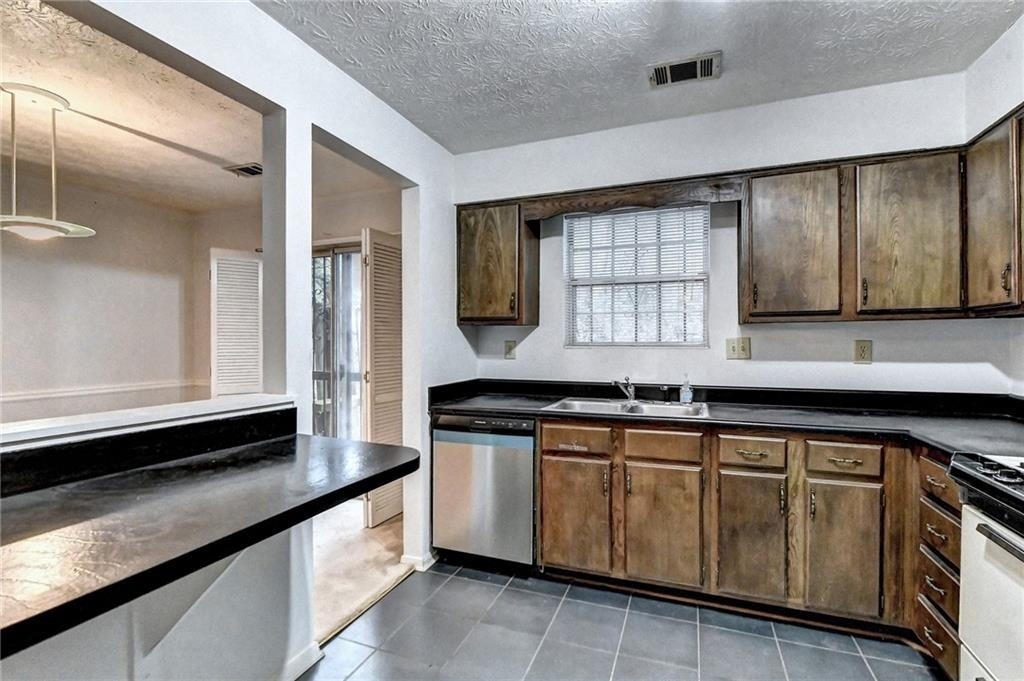 3241 Shadow Walk Lane - Photo 14