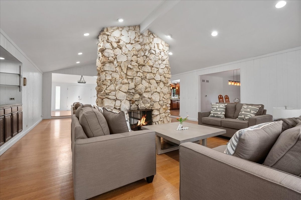 2821 Covert Road - Photo 5
