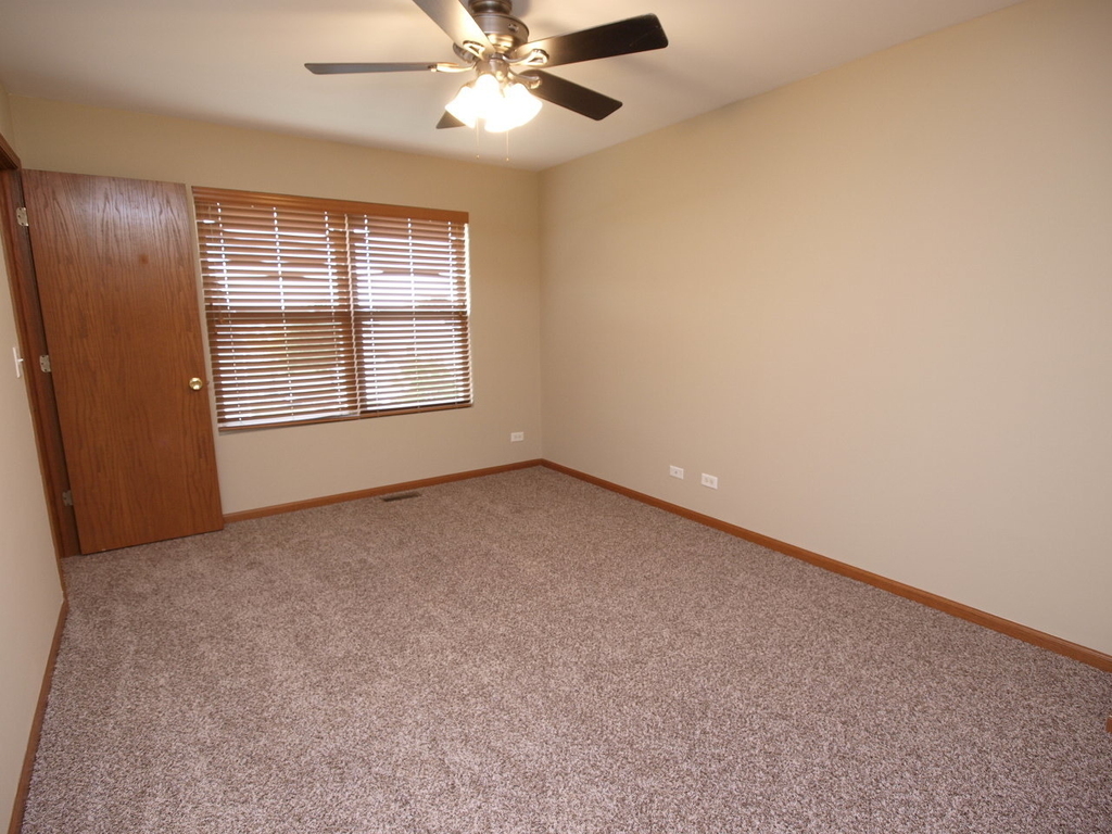 8116 Bluestem Avenue - Photo 9