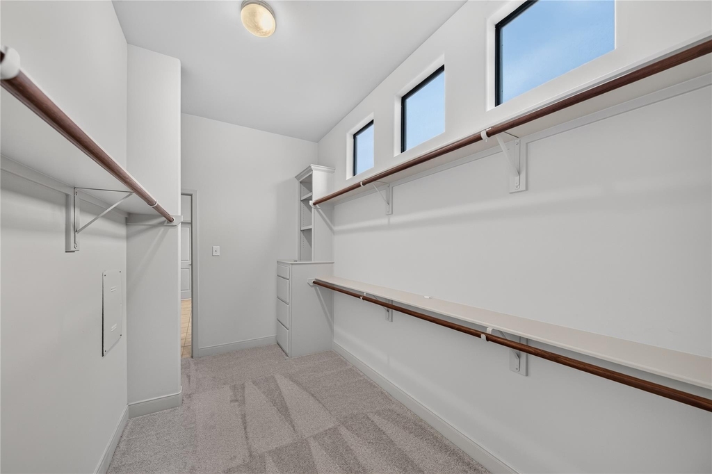 818 Lester Street - Photo 38