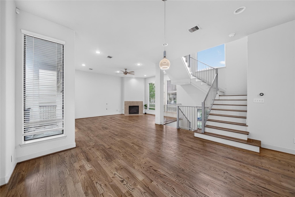818 Lester Street - Photo 14