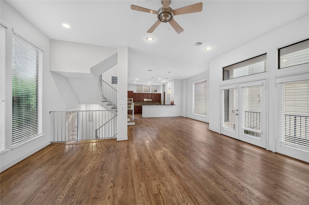 818 Lester Street - Photo 22