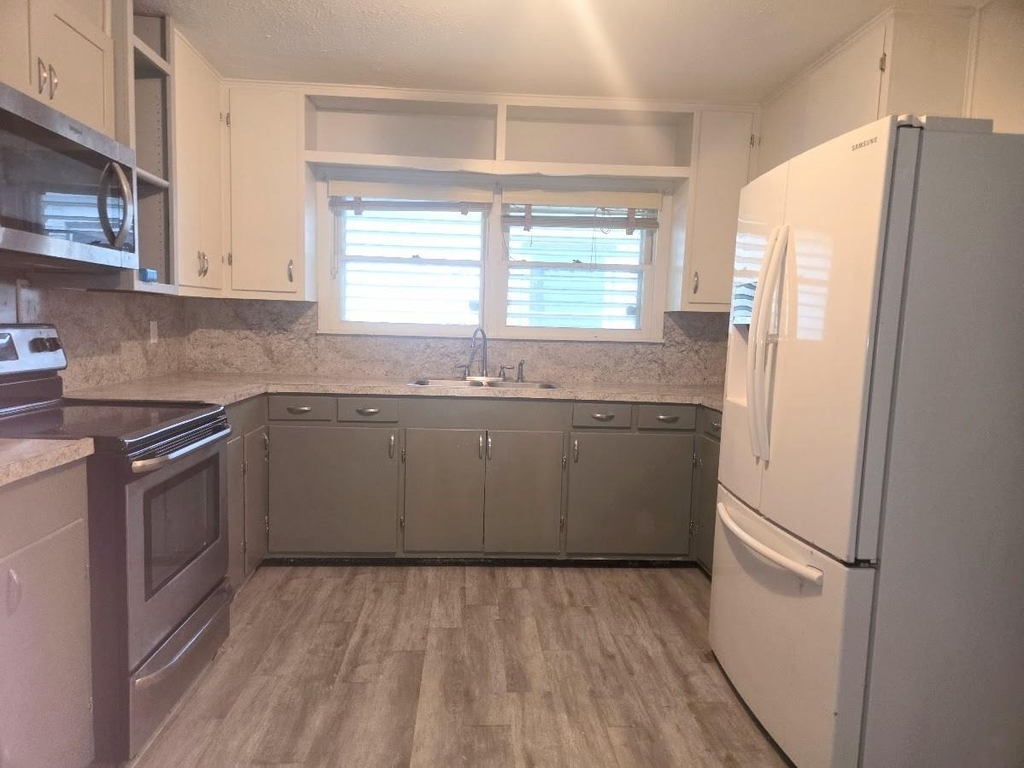 2543 Jackson Street - Photo 0
