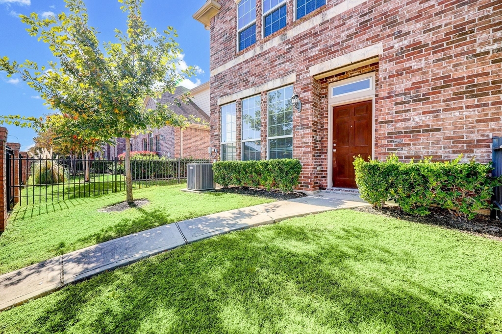 2727 Misty Heath Lane - Photo 1
