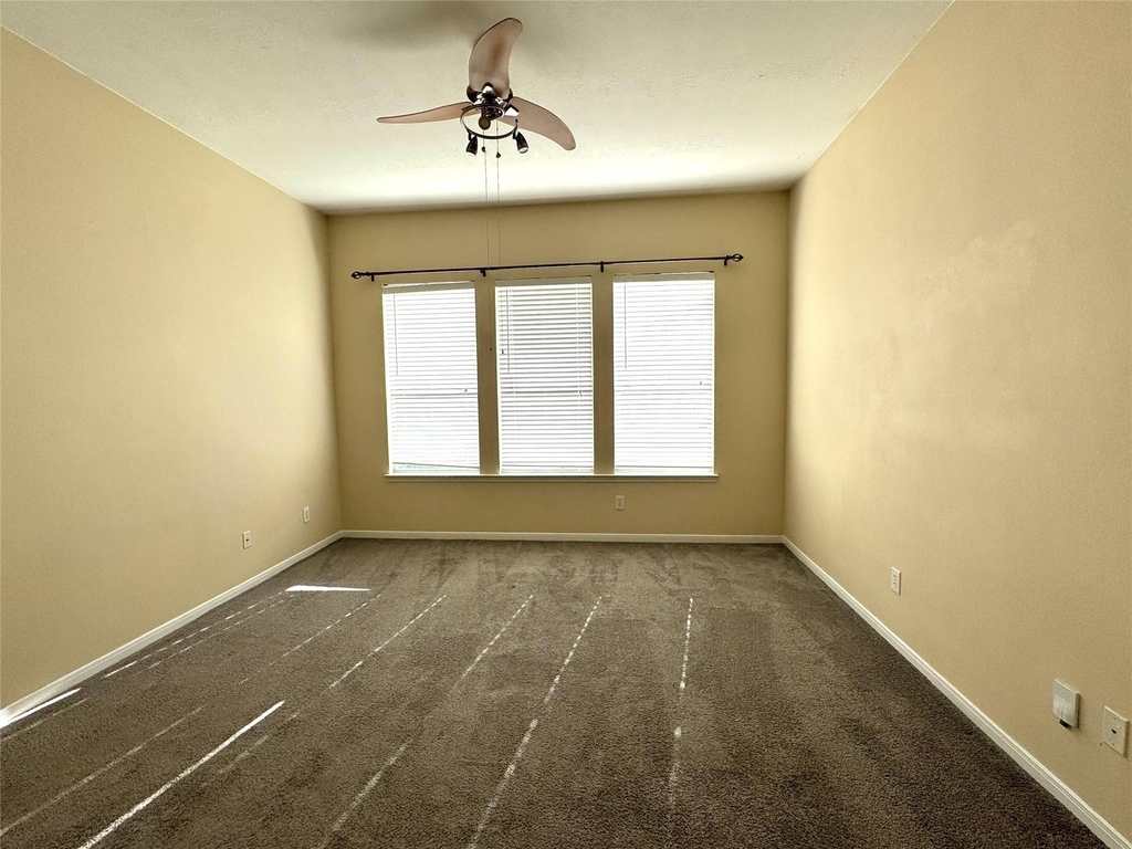 3011 Sunchase Court - Photo 15
