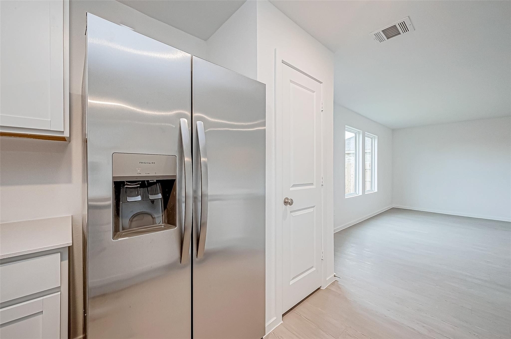 719 719 Falling Cave Dr - Photo 10