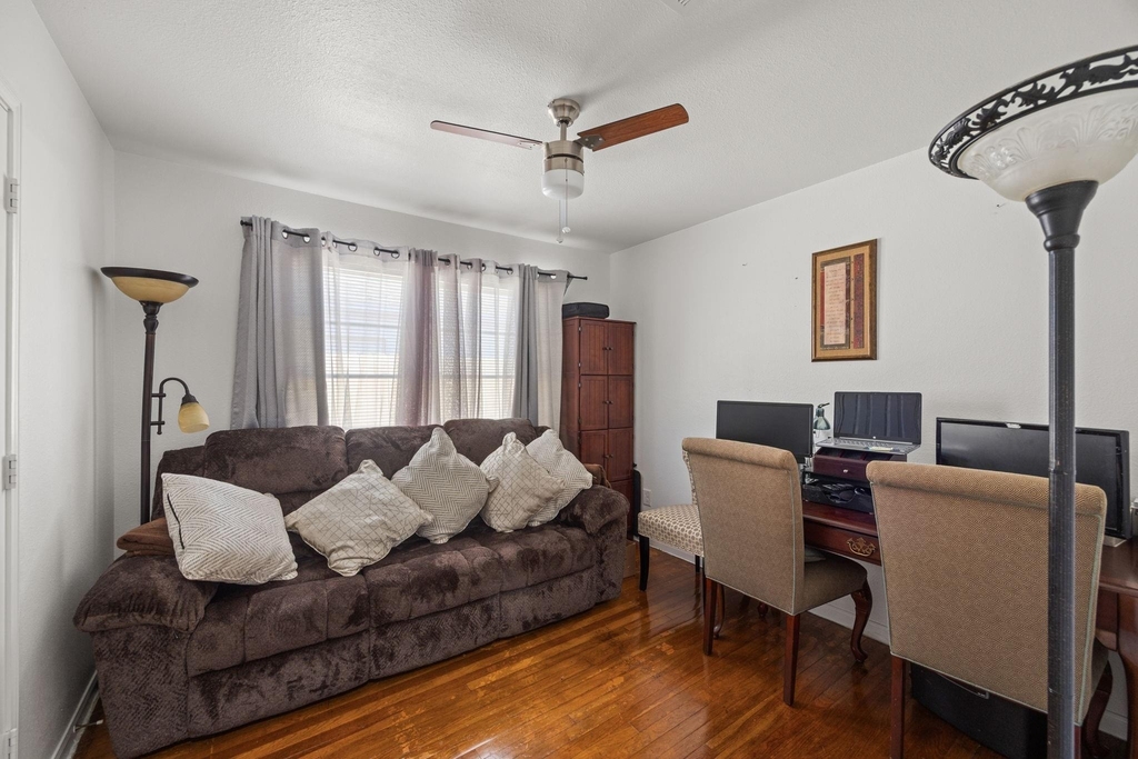 1211 Trimm Avenue - Photo 7