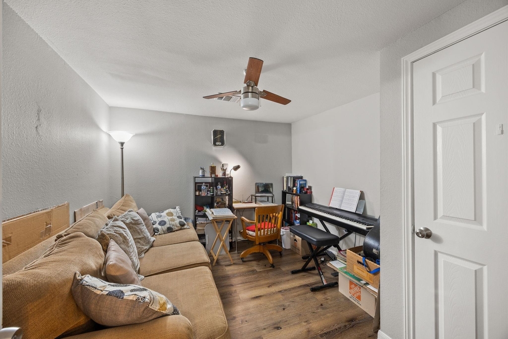 1211 Trimm Avenue - Photo 14