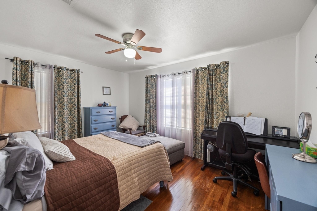 1211 Trimm Avenue - Photo 6