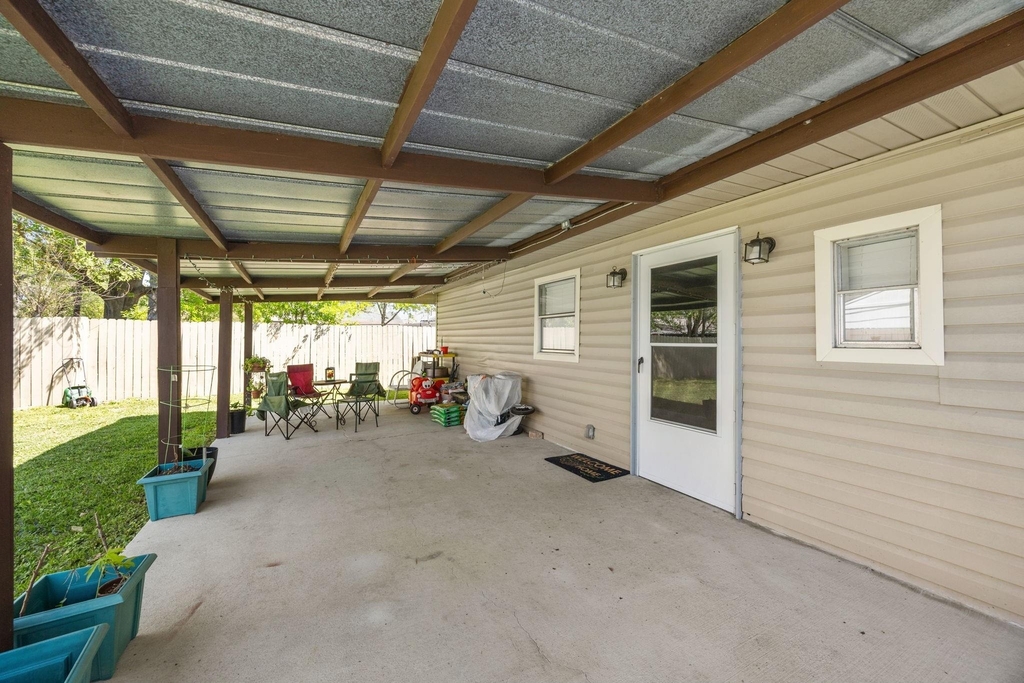 1211 Trimm Avenue - Photo 18