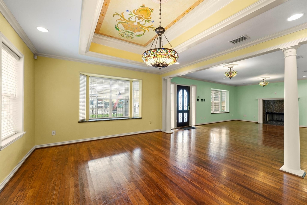1535 W 25th Street - Photo 5