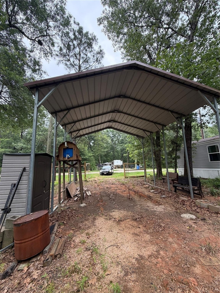 225 Lakecrest - Photo 2