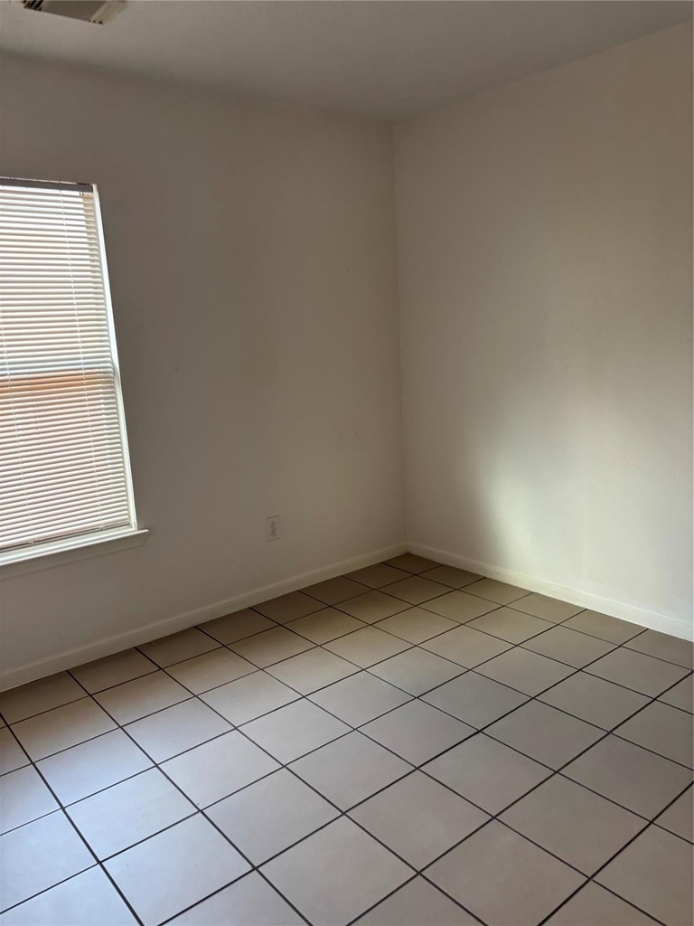 21115 Field House Court - Photo 2