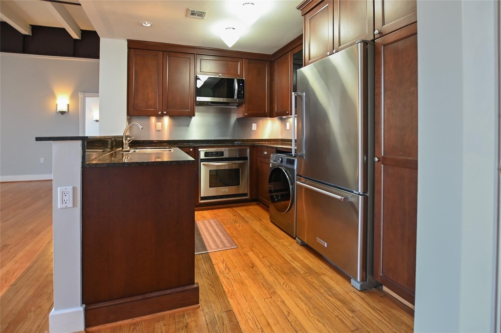415 22nd Street - Photo 10
