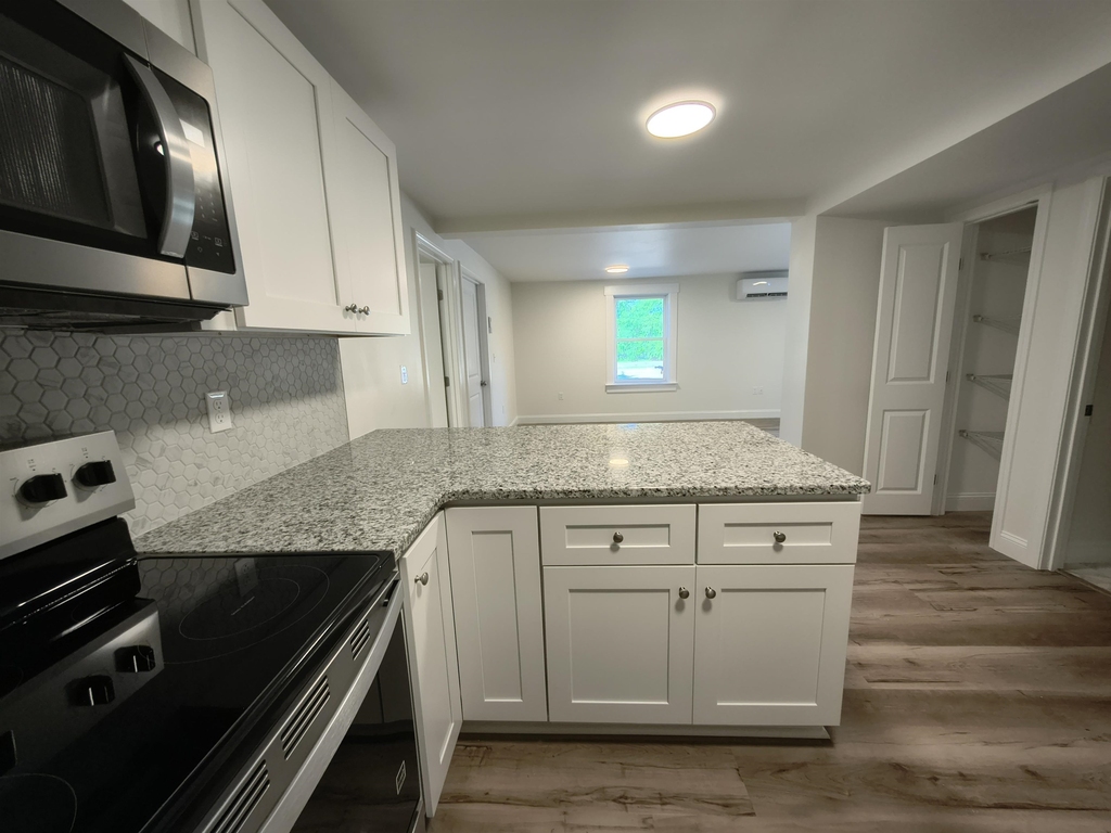 390 Union - Photo 32
