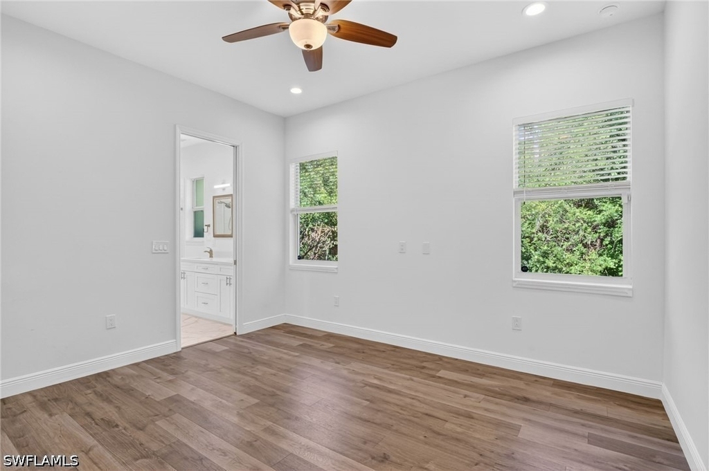 2745 22nd Avenue Ne - Photo 5