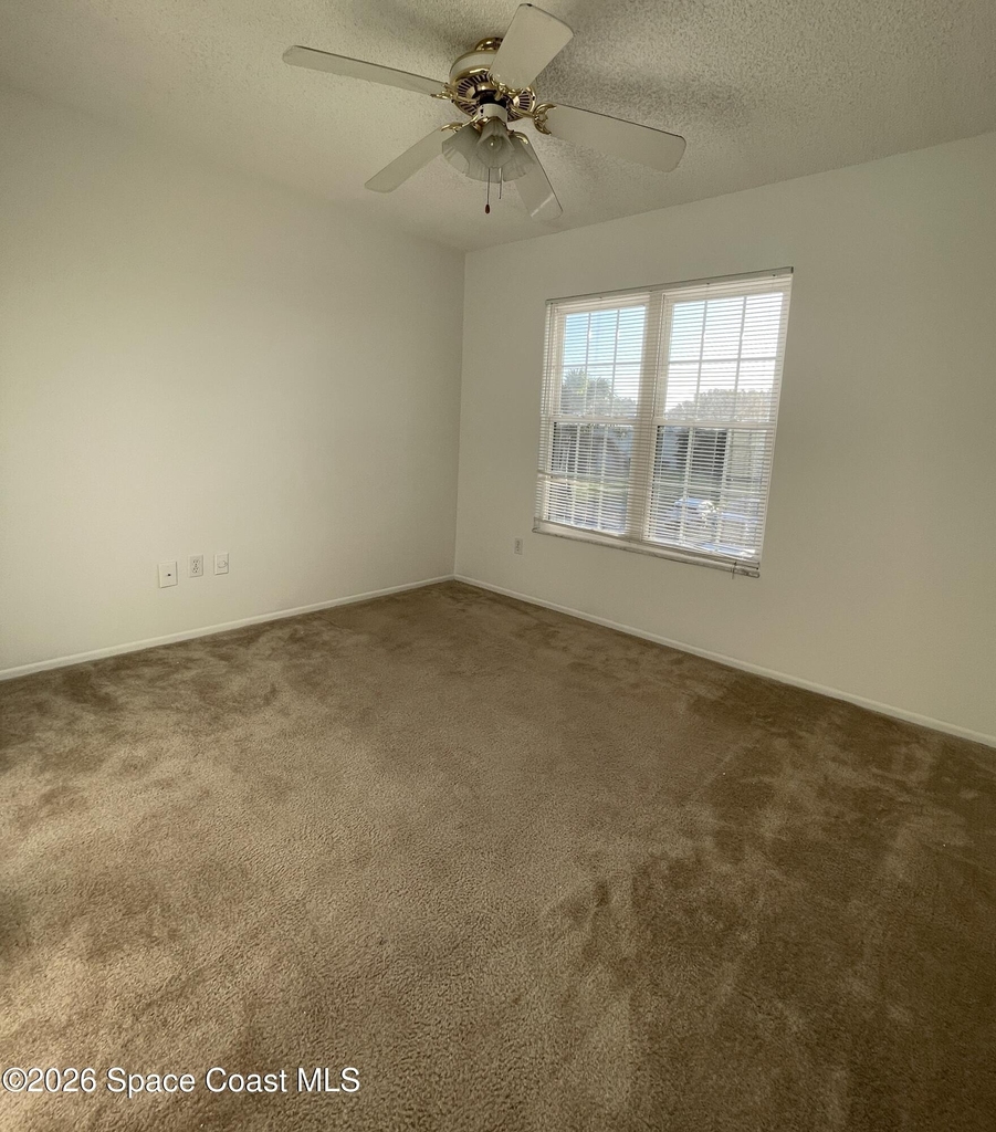 1495 Malibu Circle Ne - Photo 20