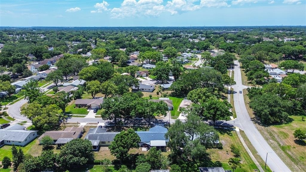 2481 Malcolm Drive - Photo 35