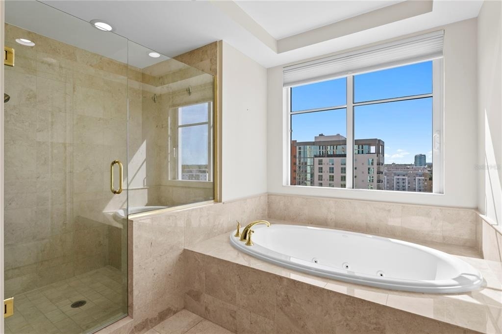 300 Beach Drive Ne - Photo 32