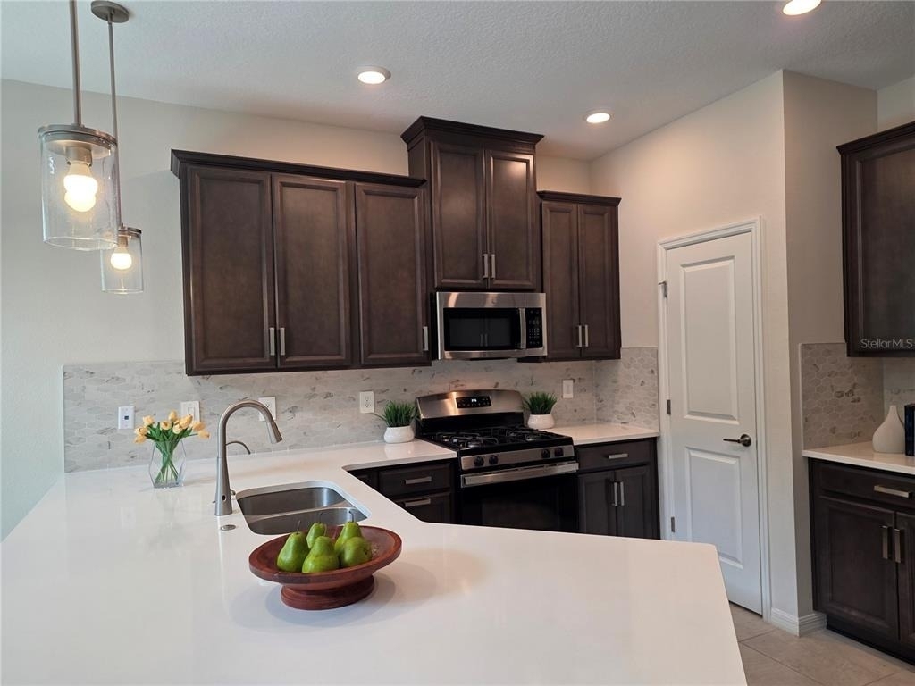 2865 High Pointe Street - Photo 12